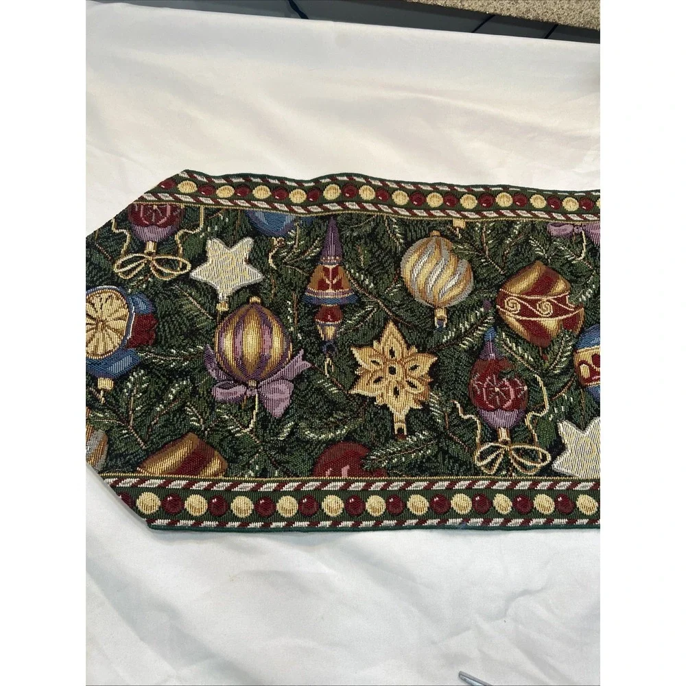 Tapestry Christmas Holiday Table Runner 65 Inches Beautiful Christmas Vintage505